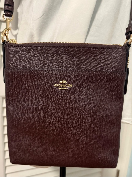 Coach Handbags - Coach “Kitt” Messenger Crossbody Bag in Oxblood Crossgrain Leather! Like New!